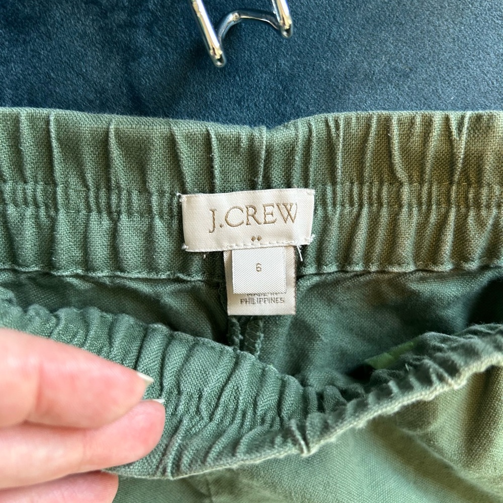 J. Crew Olive Green linen Elastic Waist Shorts - Picture 3 of 4